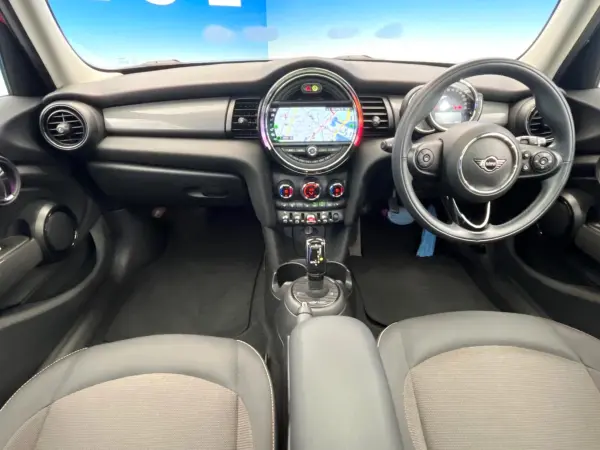 2019 Mini Cooper — photo 2 | Tuminion Kenya