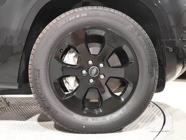 2023 Landrover Defender — photo 8 | Tuminion Kenya