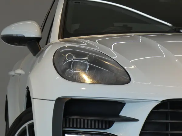 2020 Porsche Macan — photo 3 | Tuminion Kenya