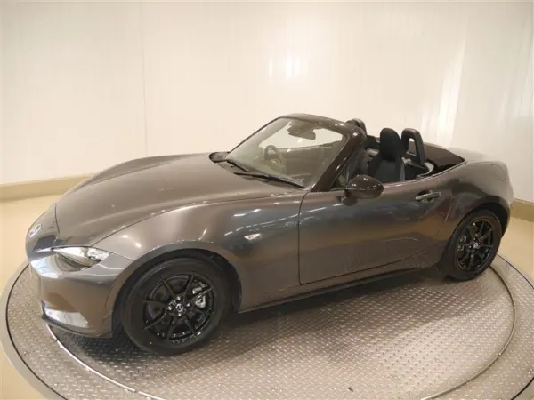 2022 Mazda Roadster — photo 7 | Tuminion Kenya