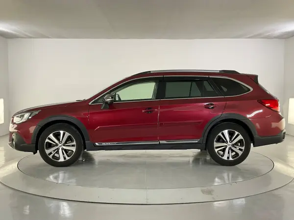 2019 Subaru Legacy Outback — photo 3 | Tuminion Kenya