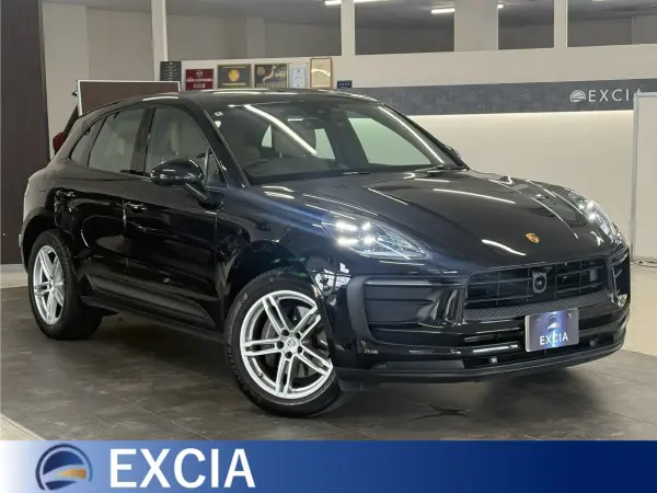 2022 Porsche Macan — photo 1