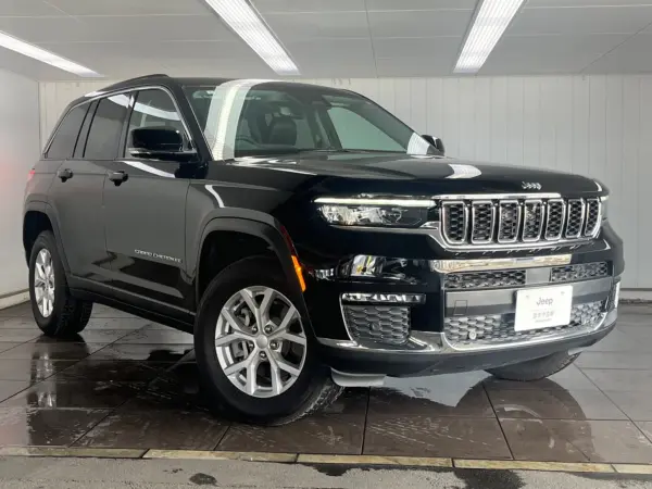 2024 Jeep Grand Cherokee — photo 9 | Tuminion Kenya