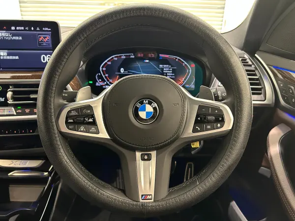 2022 Bmw X3 — photo 3 | Tuminion Kenya