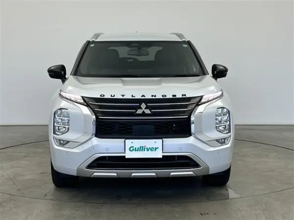 2022 Mitsubishi Outlander — photo 9 | Tuminion Kenya
