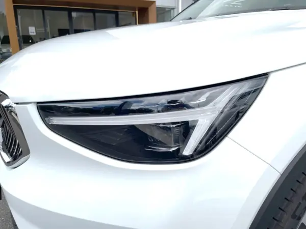 2025 Volvo Xc40 — photo 9 | Tuminion Kenya