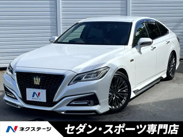 2021 Toyota Crown — photo 1