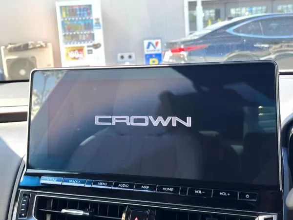 2021 Toyota Crown — photo 8 | Tuminion Kenya