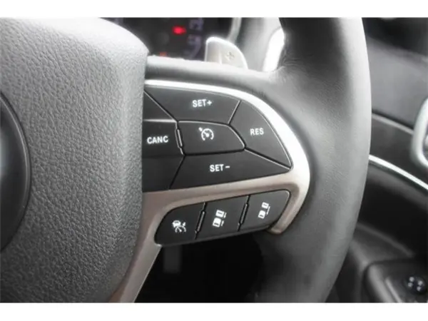 2018 Jeep Grand Cherokee — photo 2 | Tuminion Kenya