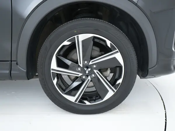 2021 Mitsubishi Eclipse Cross — photo 9 | Tuminion Kenya