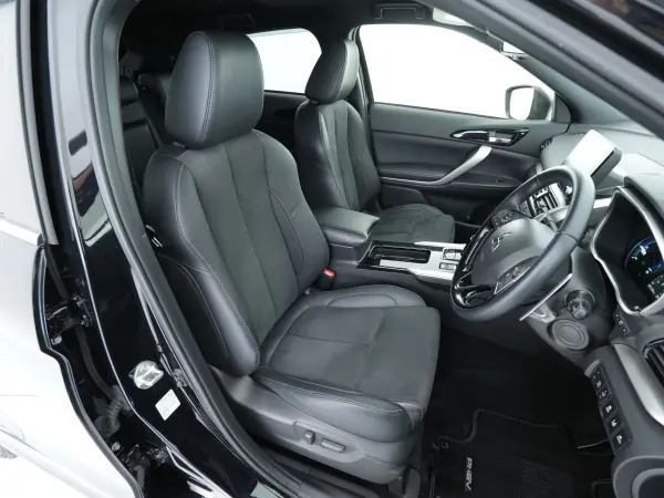 2021 Mitsubishi Eclipse Cross — photo 8 | Tuminion Kenya