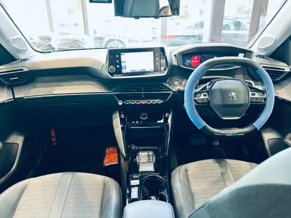 2023 Peugeot 208 — photo 2 | Tuminion Kenya