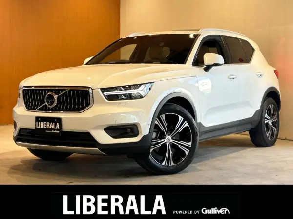 2021 Volvo Xc40 — photo 1