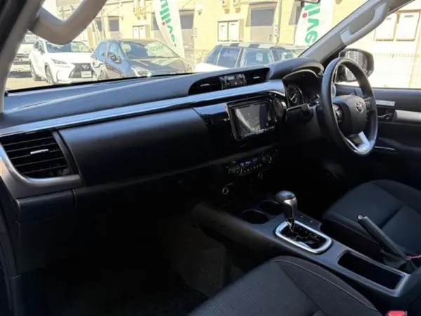 2023 Toyota Hilux — photo 7 | Tuminion Kenya