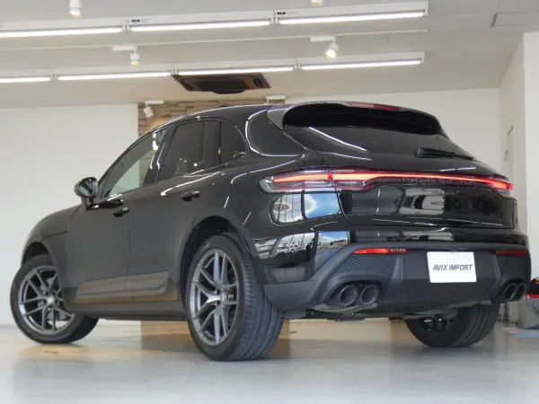 2024 Porsche Macan — photo 2 | Tuminion Kenya
