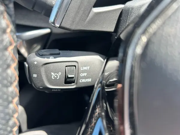 2022 Peugeot 3008 — photo 7 | Tuminion Kenya