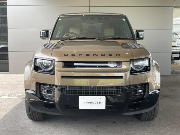 2025 Landrover Defender — photo 3 | Tuminion Kenya
