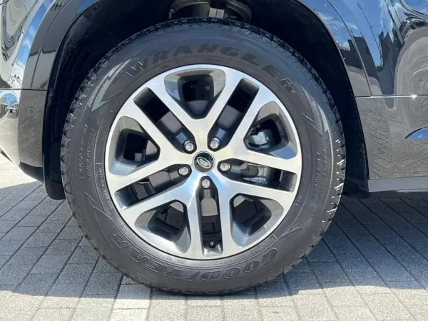 2023 Landrover Defender — photo 9 | Tuminion Kenya