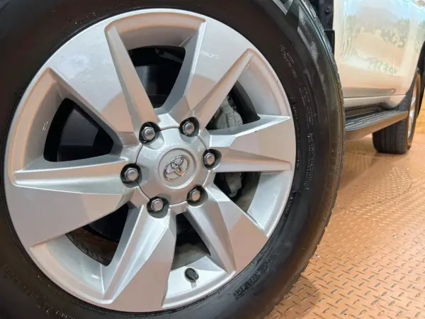 2023 Toyota Landcruiser Prado — photo 9 | Tuminion Kenya