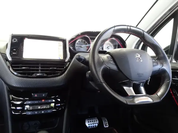 2018 Peugeot 2008 — photo 7 | Tuminion Kenya