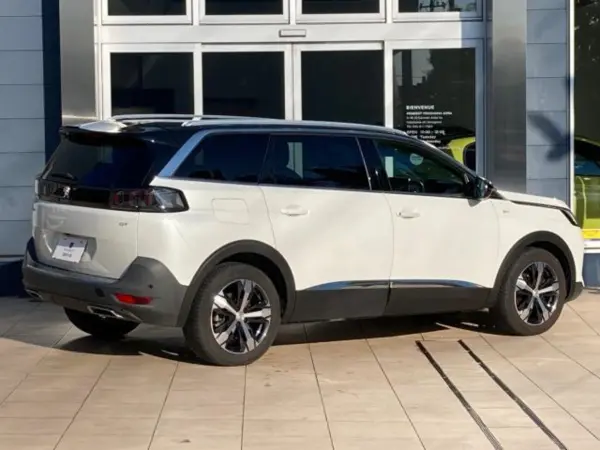 2021 Peugeot 5008 — photo 3 | Tuminion Kenya