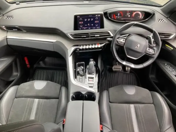 2021 Peugeot 5008 — photo 7 | Tuminion Kenya