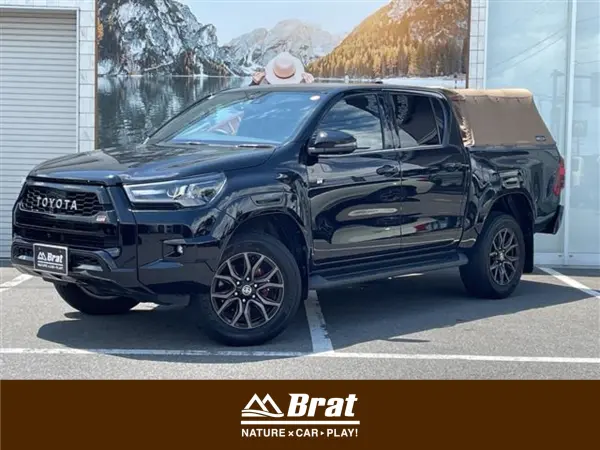2023 Toyota Hilux — photo 1