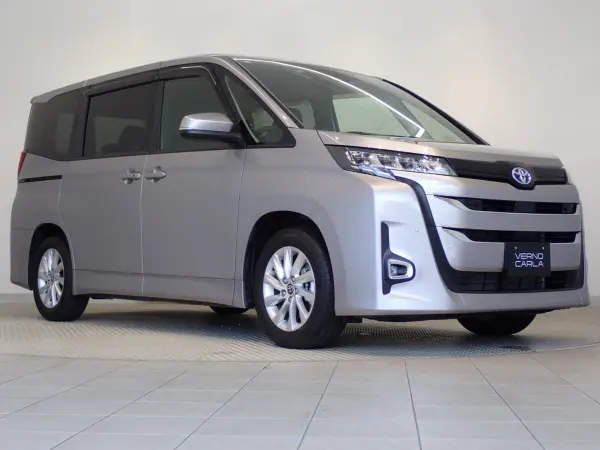 2024 Toyota Noah — photo 8 | Tuminion Kenya