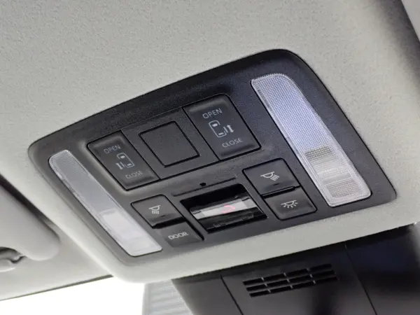 2024 Toyota Noah — photo 7 | Tuminion Kenya