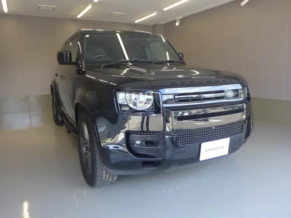 2024 Landrover Defender — photo 3 | Tuminion Kenya