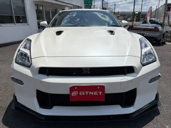 2025 Nissan Gt-r — photo 2 | Tuminion Kenya