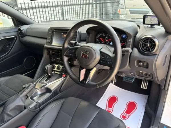 2025 Nissan Gt-r — photo 7 | Tuminion Kenya