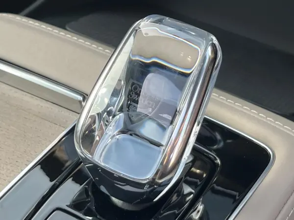2025 Volvo Xc90 — photo 8 | Tuminion Kenya