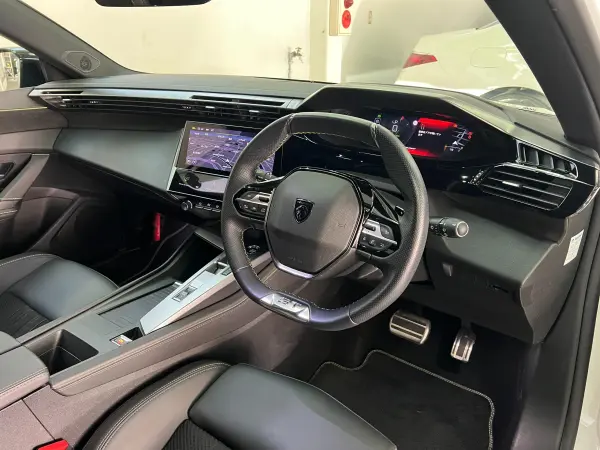 2023 Peugeot 308 — photo 2 | Tuminion Kenya