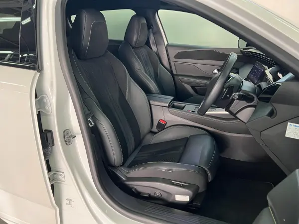 2023 Peugeot 308 — photo 3 | Tuminion Kenya
