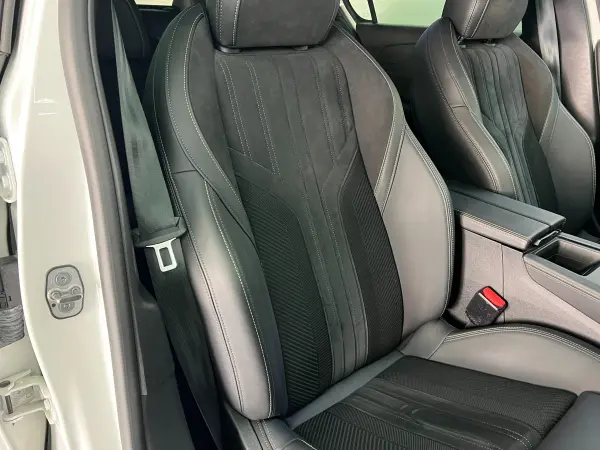 2023 Peugeot 308 — photo 7 | Tuminion Kenya