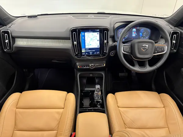 2022 Volvo Xc40 — photo 2 | Tuminion Kenya