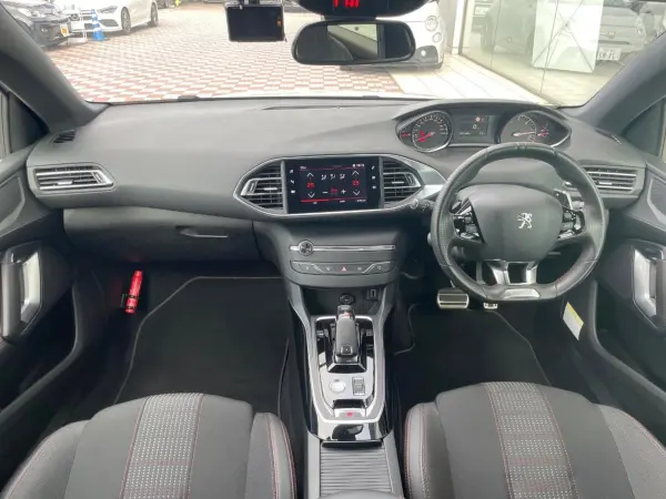 2020 Peugeot 308 — photo 2 | Tuminion Kenya