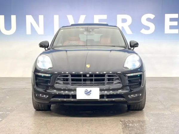 2018 Porsche Macan — photo 9 | Tuminion Kenya