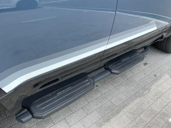 2024 Landrover Defender — photo 7 | Tuminion Kenya