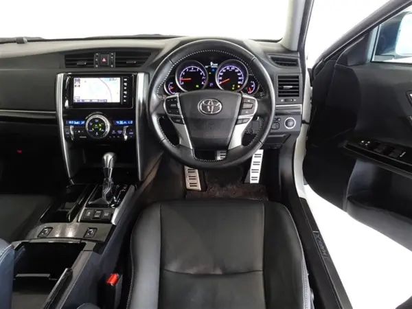 2019 Toyota Mark  X — photo 8 | Tuminion Kenya