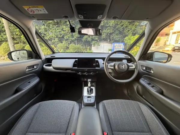 2025 Honda Fit — photo 8 | Tuminion Kenya