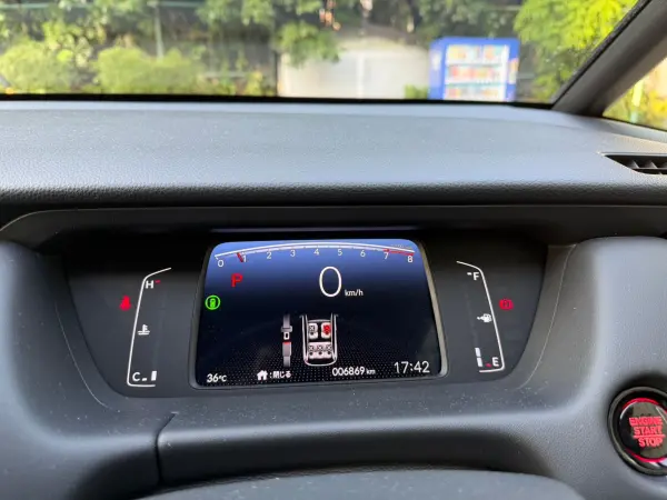 2025 Honda Fit — photo 9 | Tuminion Kenya