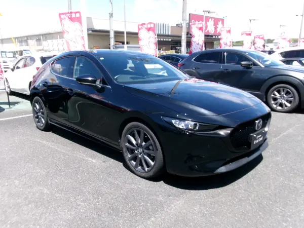 2021 Mazda 3 Fastback — photo 3 | Tuminion Kenya