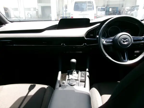 2021 Mazda 3 Fastback — photo 7 | Tuminion Kenya