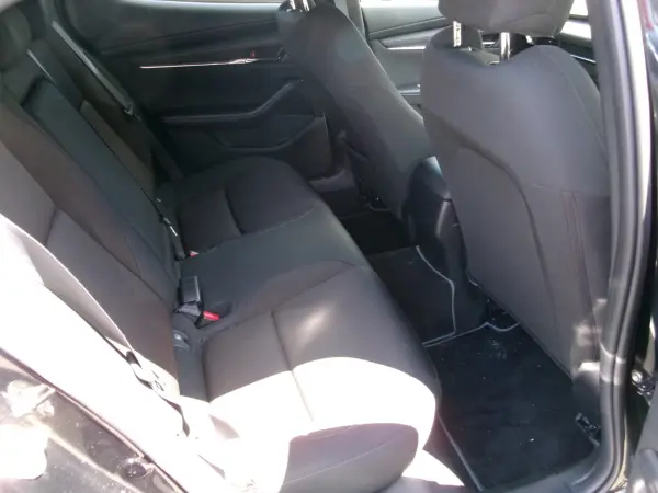 2021 Mazda 3 Fastback — photo 9 | Tuminion Kenya