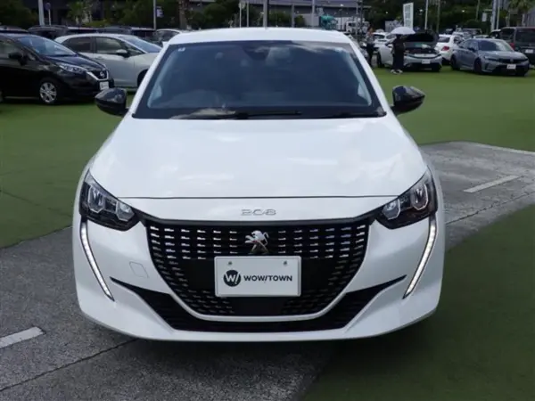 2023 Peugeot 208 — photo 9 | Tuminion Kenya