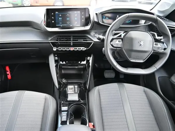2023 Peugeot 208 — photo 1