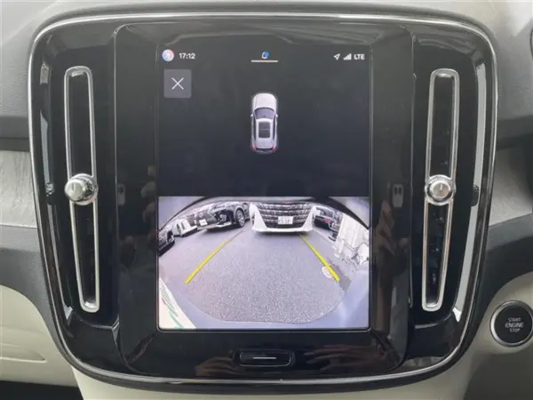 2024 Volvo Xc40 — photo 8 | Tuminion Kenya