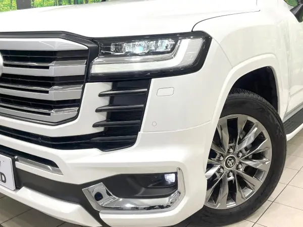 2023 Toyota Landrcuiser 300 — photo 9 | Tuminion Kenya